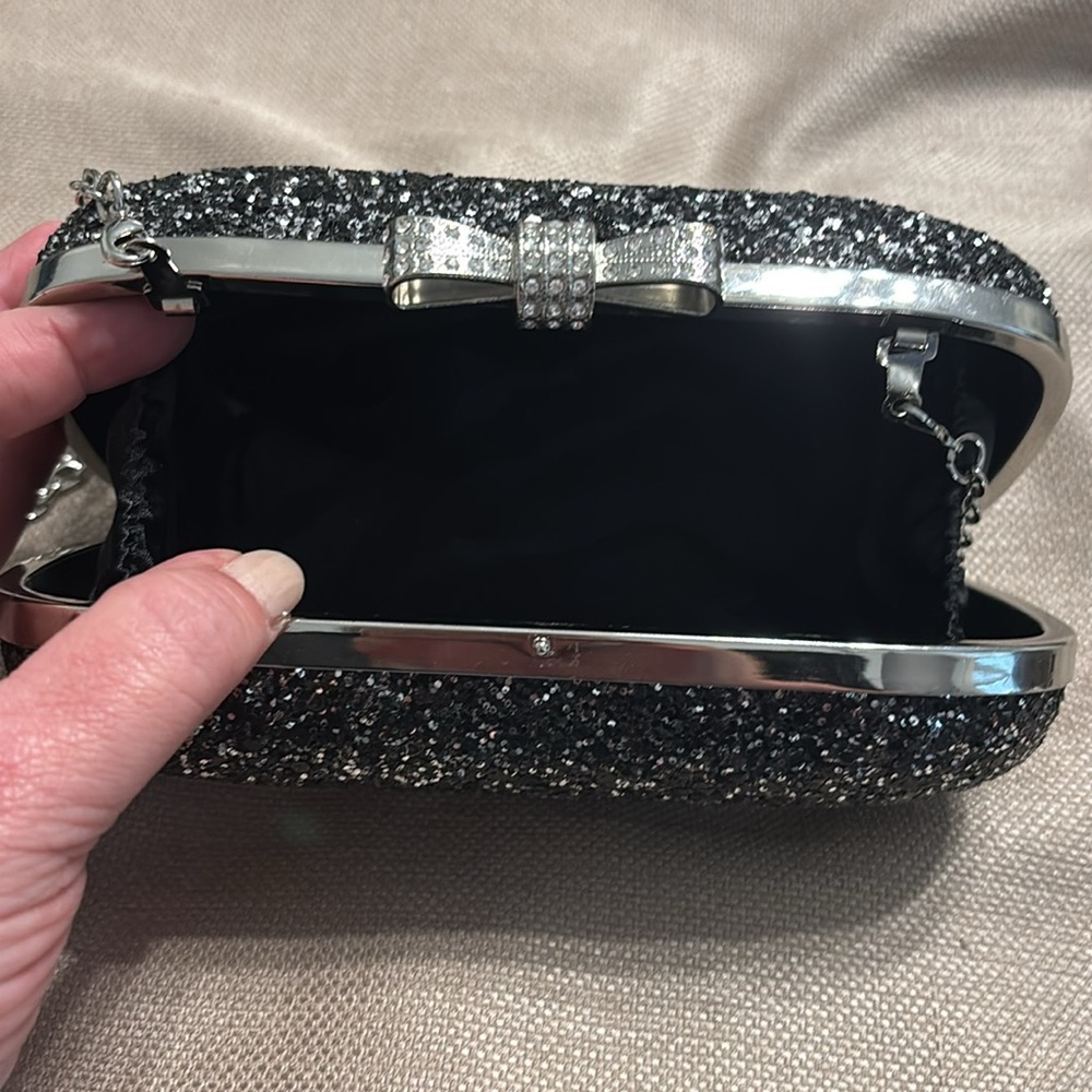 Inc International Concepts Bow Glitter Clutch - Picture 5 of 9